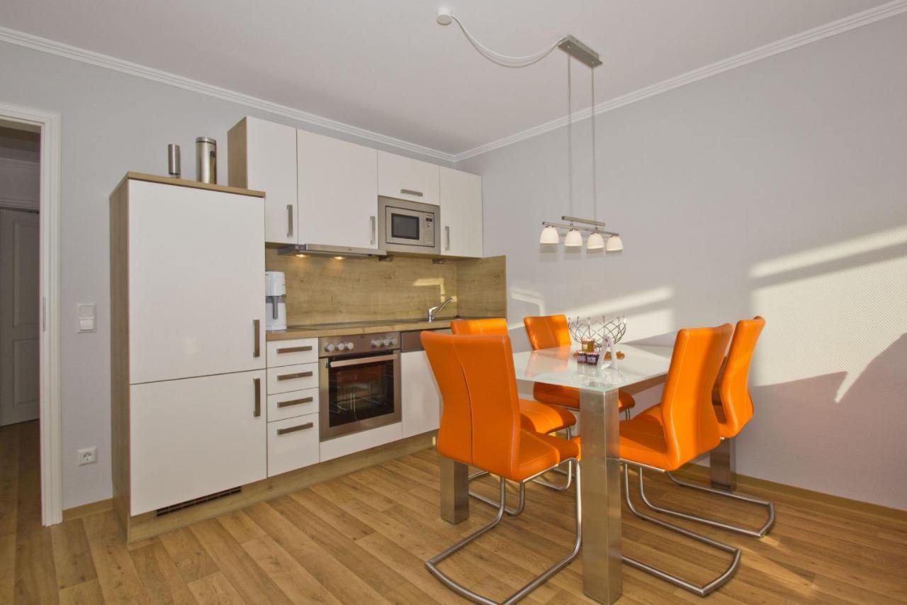 Mit Meerblick Und Balkon, Gratis Nutzung Vom Ahoi Erlebnisbad Und Sauna In Sellin - Meeresblick Fewo 33 Герен Екстер'єр фото