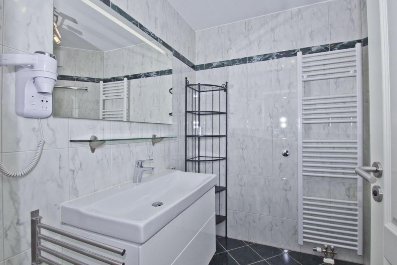 Mit Meerblick Und Balkon, Gratis Nutzung Vom Ahoi Erlebnisbad Und Sauna In Sellin - Meeresblick Fewo 33 Герен Екстер'єр фото